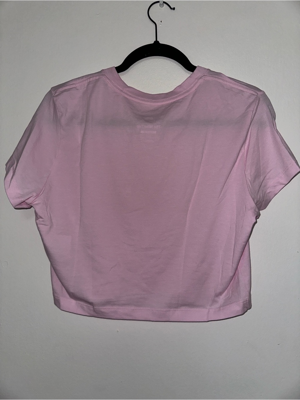 Nike Women's Pink Cropped Crew Tee - Picture 4 of 6